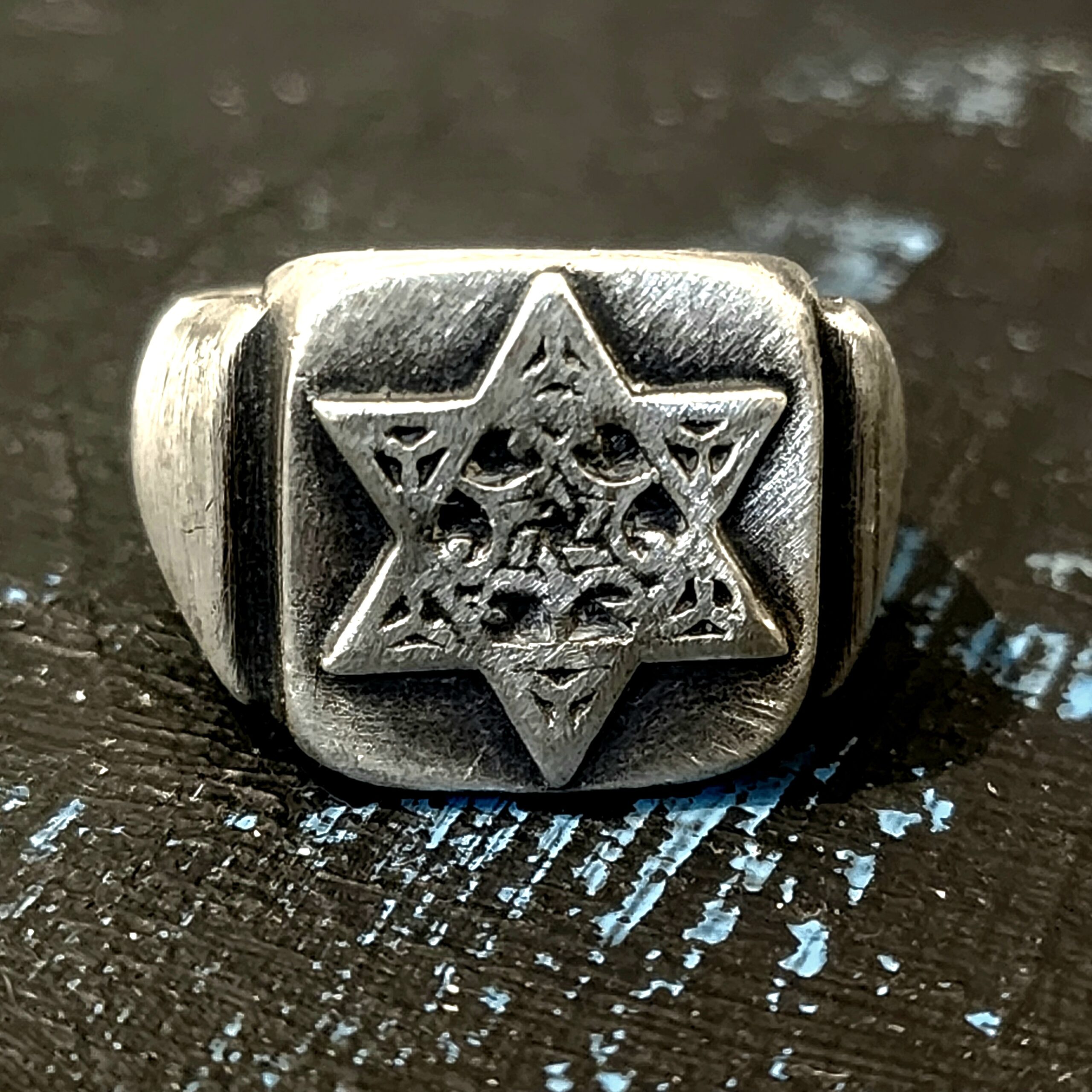 טבעת מגן דוד מעוטר